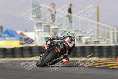 media/Oct-29-2022-CVMA (Sat) [[14c0aa3b66]]/Race 8 Supersport Middleweight/Folder 2/